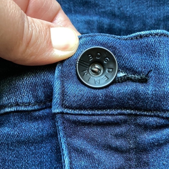 BDG Twig High Rise Jeans Size 31W - Picture 5 of 9